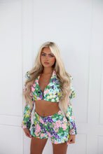 Load image into Gallery viewer, The SOLEIA Cropped Jacket and Shorts - Floral Print Sequin